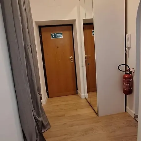 In With Gemelli E Vaticano Apartment